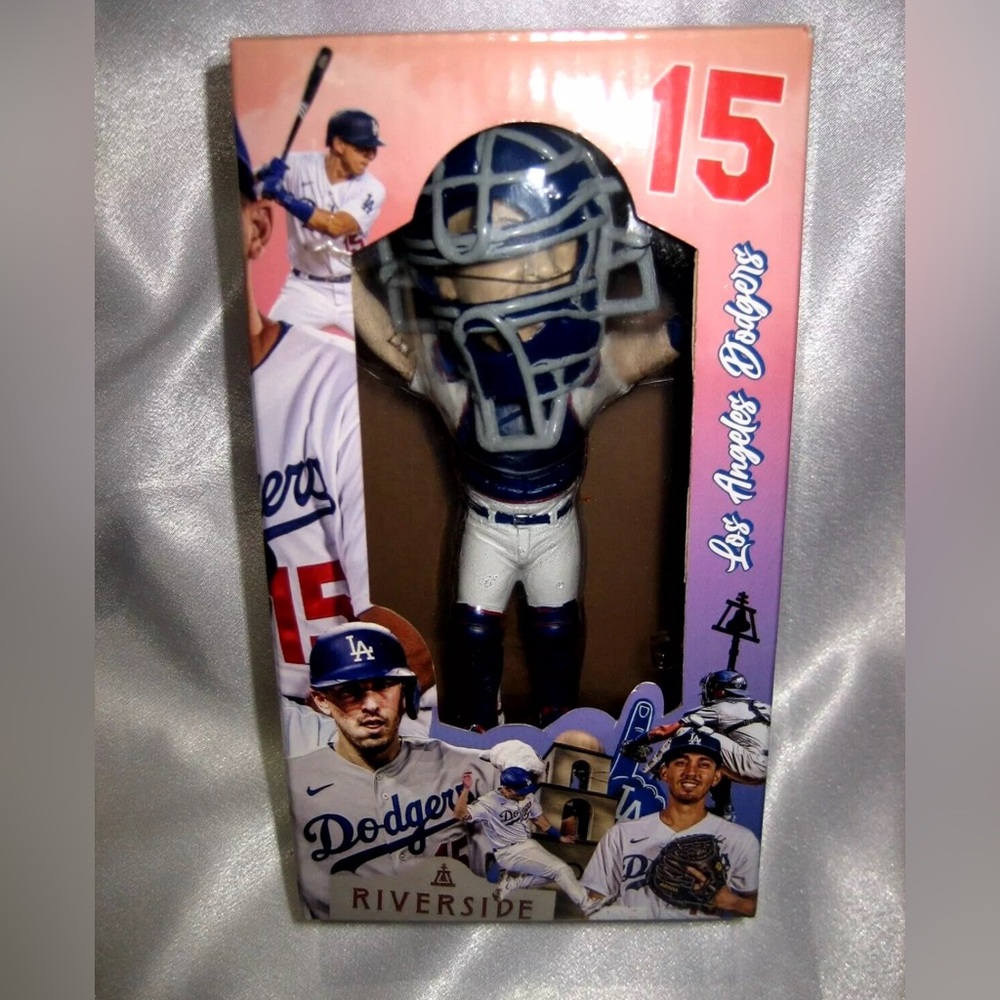 2022 LOS ANGELES DODGERS Austin Barnes Bobblehead